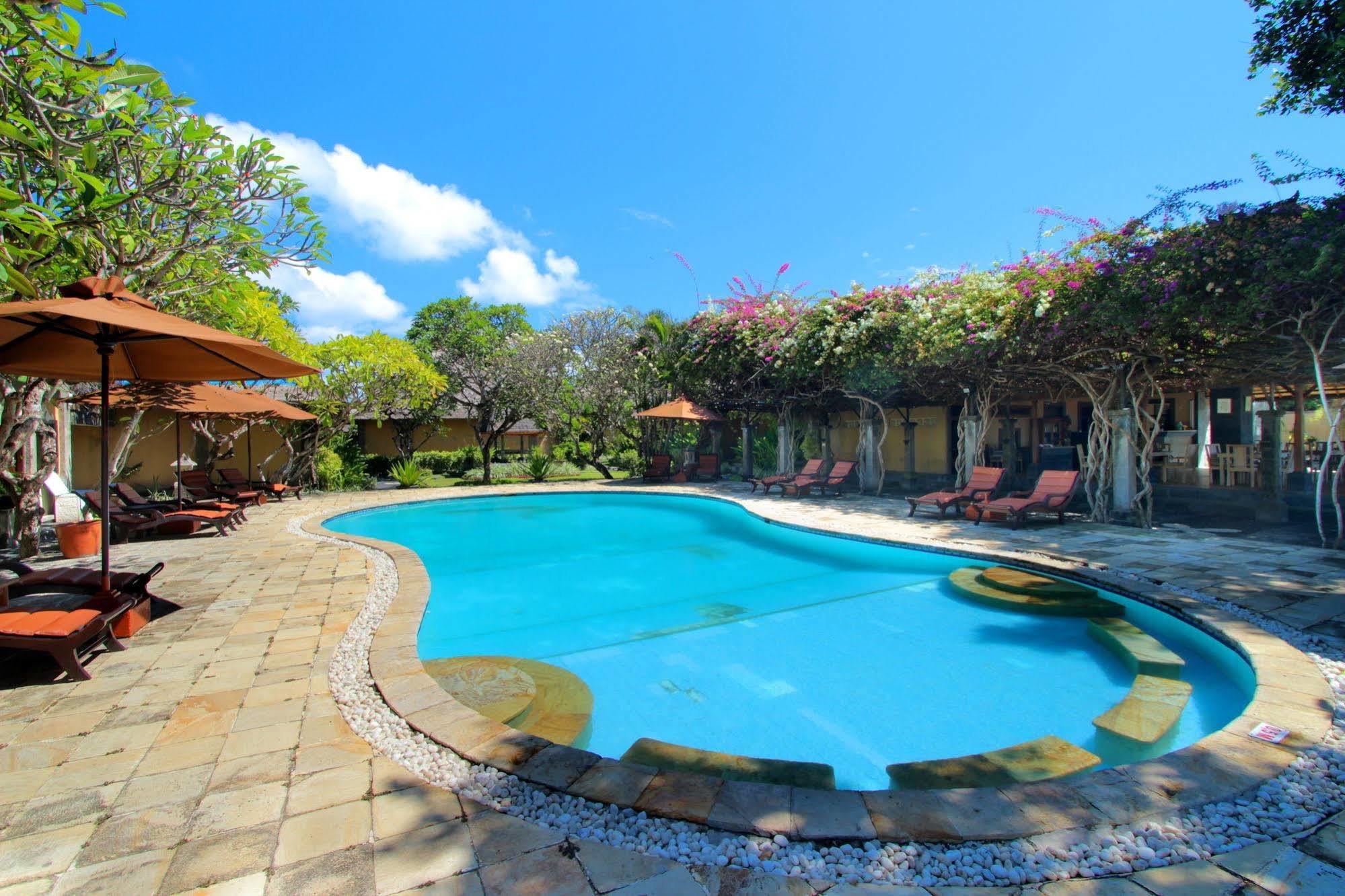 Hotel Matahari Terbit Bali à Nusa Dua  Extérieur photo